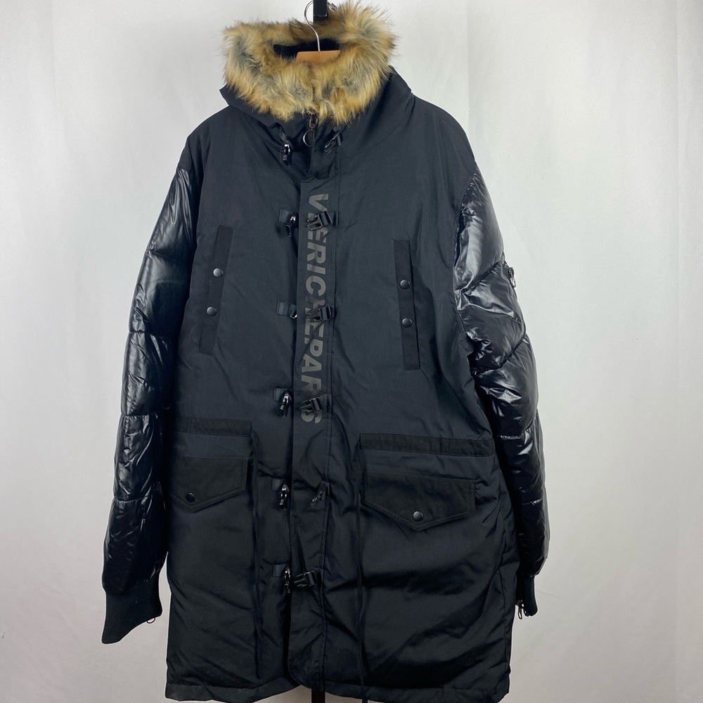 Vie Riche military fur coat